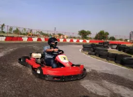 Worlds of Wonder (WOW) Speedway Go Karting visiting hours